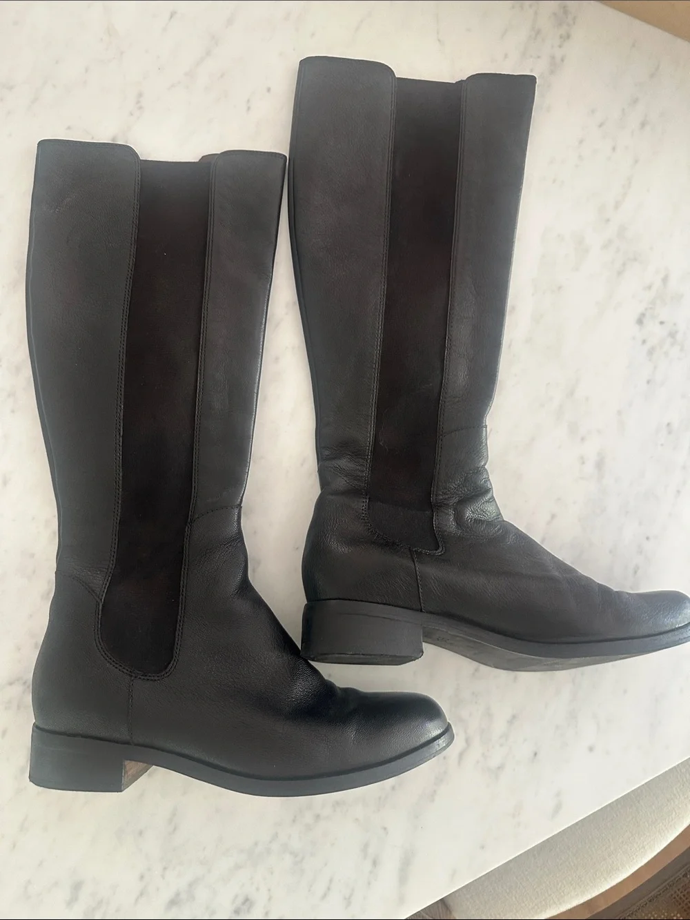 Cole Haan classic knee